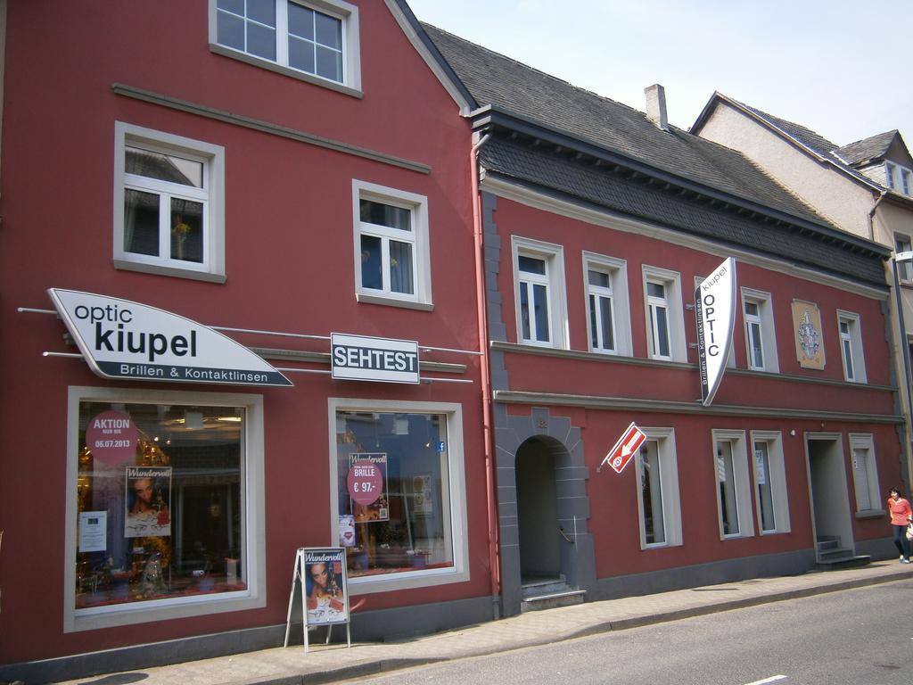 Ferienwohnung Am Nuerburgring 2.Og Adenau Exterior photo